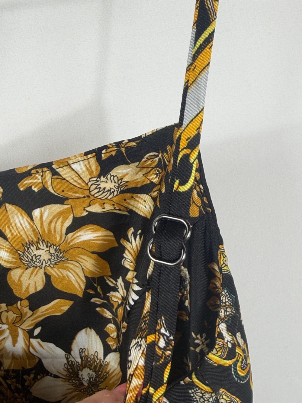 Princess Polly Lucci Mini Black & Gold Floral Chain Print Dress. Size 2. NWT - Picture 8 of 8